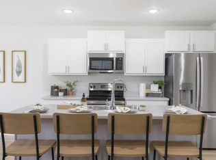 1004 W Holly St, Republic, MO 65738