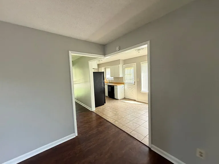 5126 Brushwood Dr — Photo 2