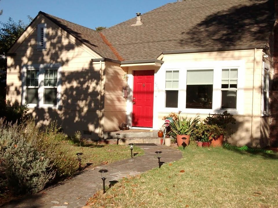 1st image of 425 Margarita Ave
