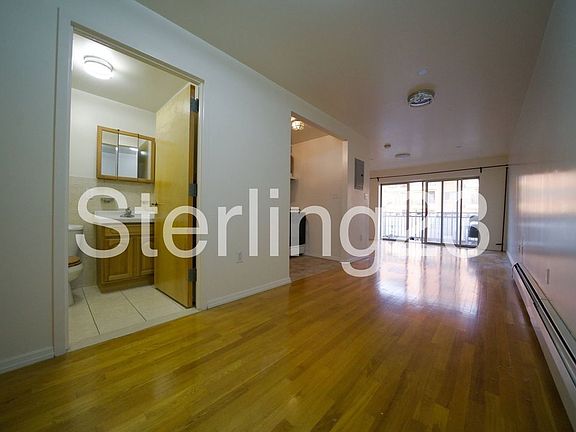 2nd image of 3132 31st St APT 3D