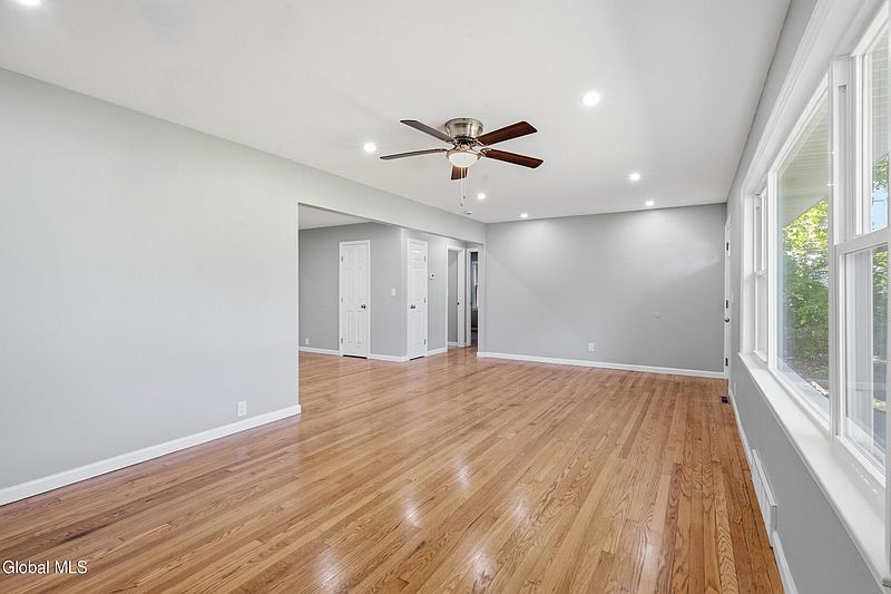 4th image of 108 Fort Hunter Road
