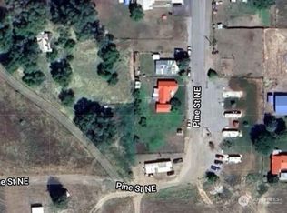 121 Pine St #1, Brewster, WA