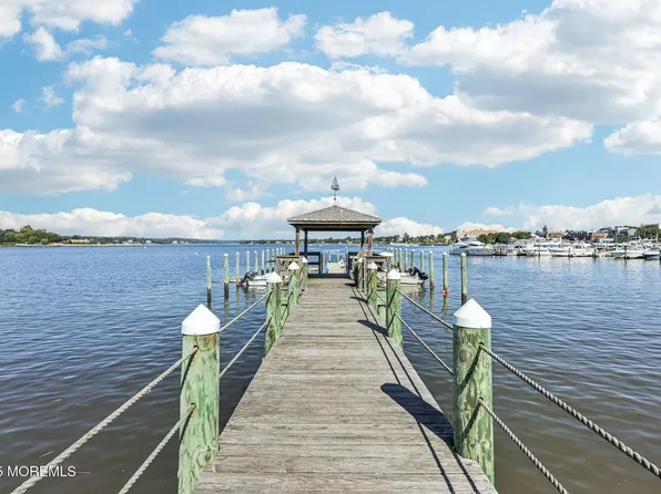 130 Bodman Place #15, Red Bank, NJ 07701