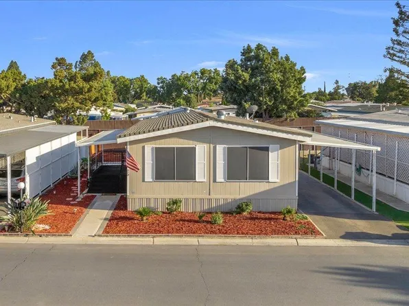 2706 W Ashlan Ave Space 270, Fresno, CA 93705