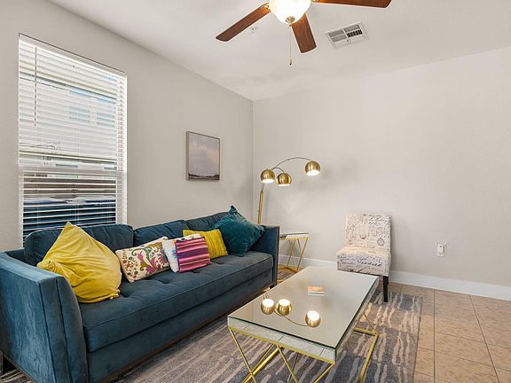 2nd image of 2215 Katy Ln #A