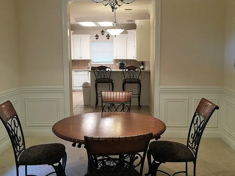 1939 Bayou Bend Dr — Photo 4