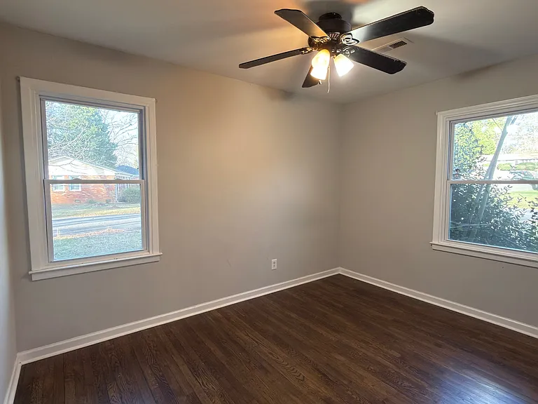 2900 Edsel Pl — Photo 9