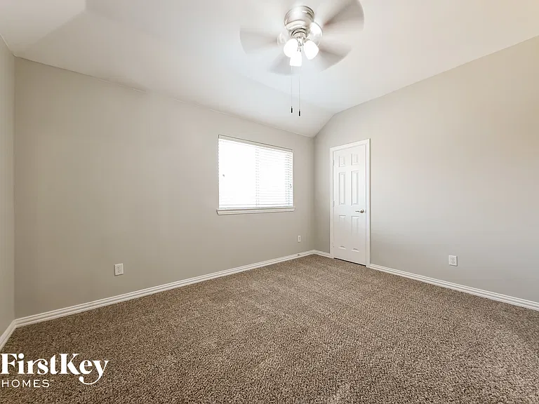 3108 Silver Creek Dr — Photo 11