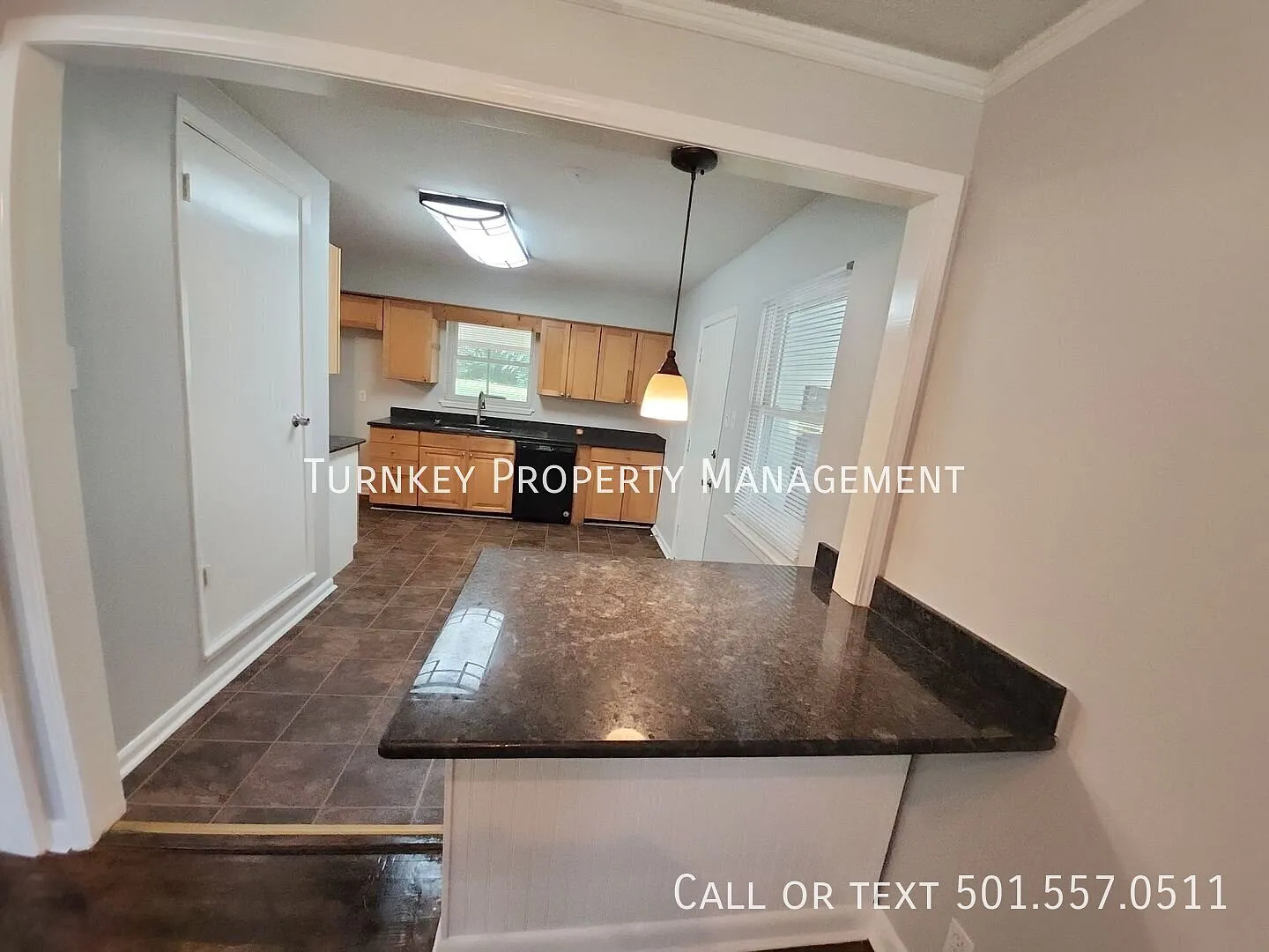 77 Lakeshore Dr — Photo 2