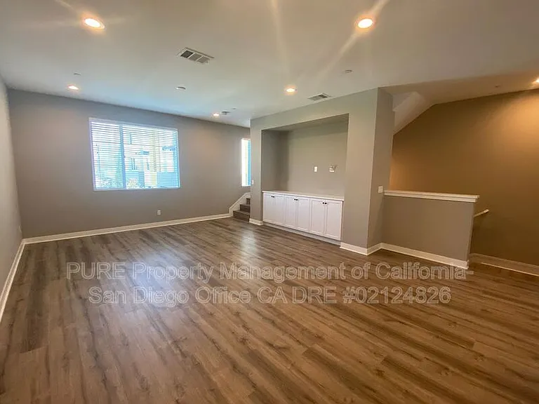 713 Shoreline Rd — Photo 8