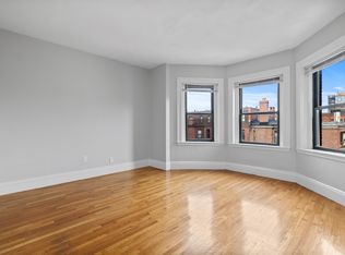 907 Boylston St APT 32, Boston, MA 02115