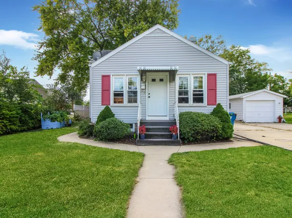 117 Bernard St, Bourbonnais, IL 60914