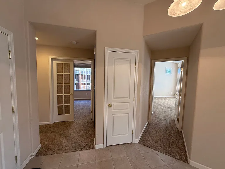 4024 Eastport Dr — Photo 19