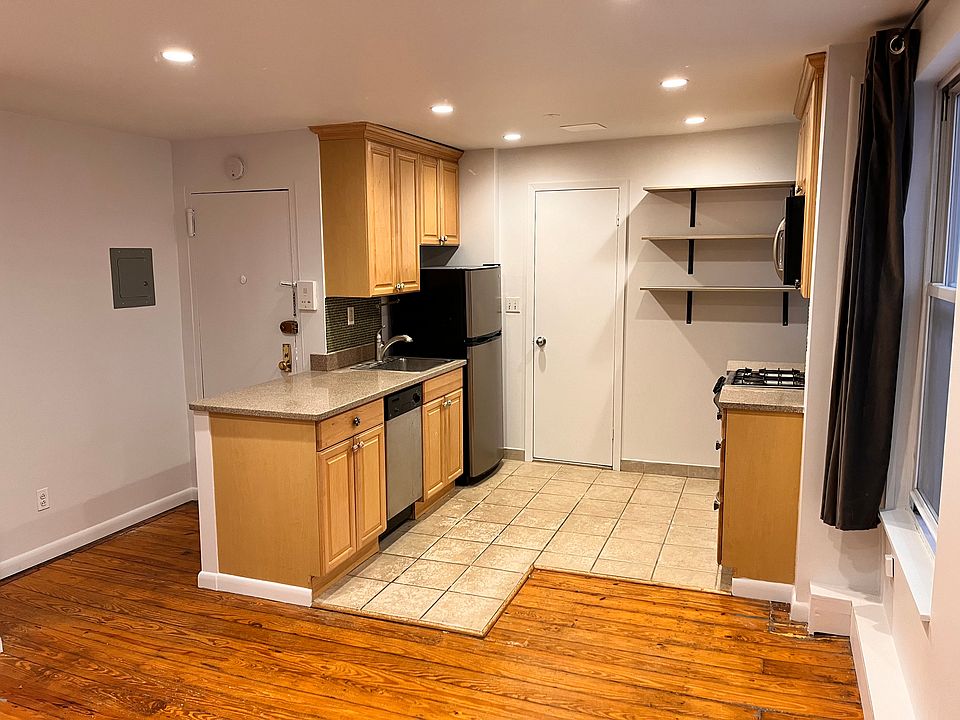 1st image of 328 W 17th St APT 3R