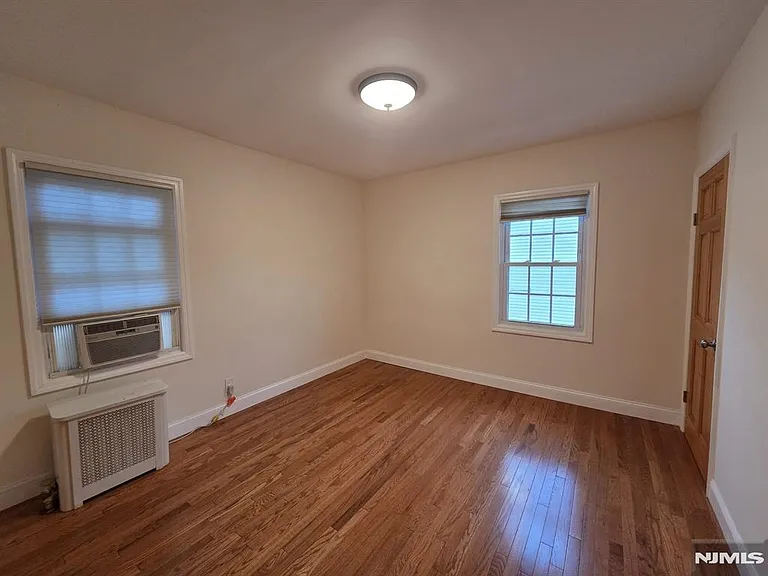 16 Sidney Ave #2 — Photo 8