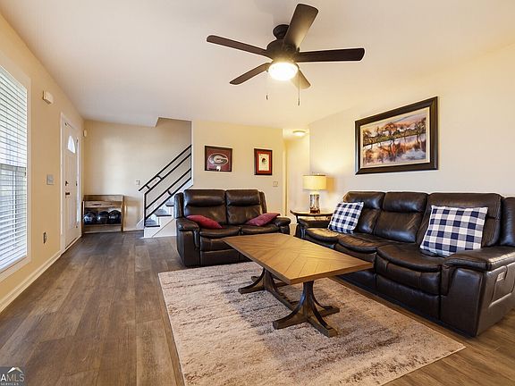 5th image of 174 Ridge Brooke Ln