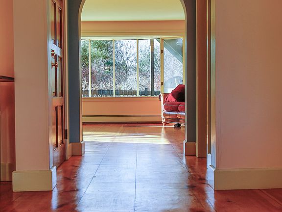 entryway to living room