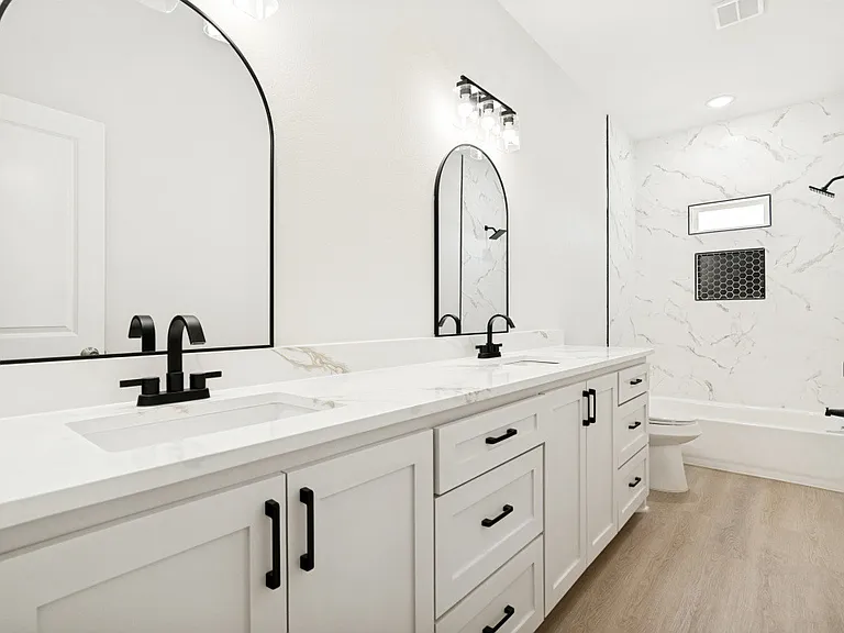 8011 Doreen Ave — Photo 7