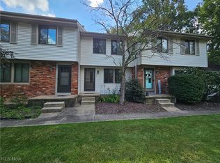 10125 Driftwood Cv APT B, Aurora, OH 44202