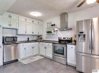 12749 Woodcrest Plz APT 112, Omaha, NE 68137