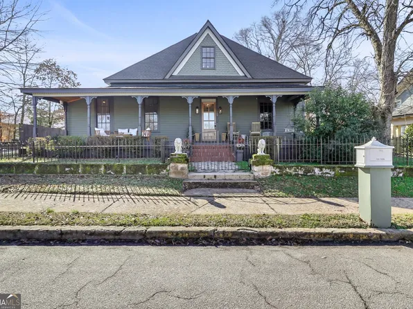 109 High St, Hogansville, GA 30230