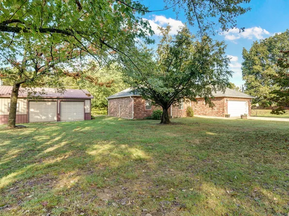 846 Oak Hill Drive, Mt Vernon, MO 65712