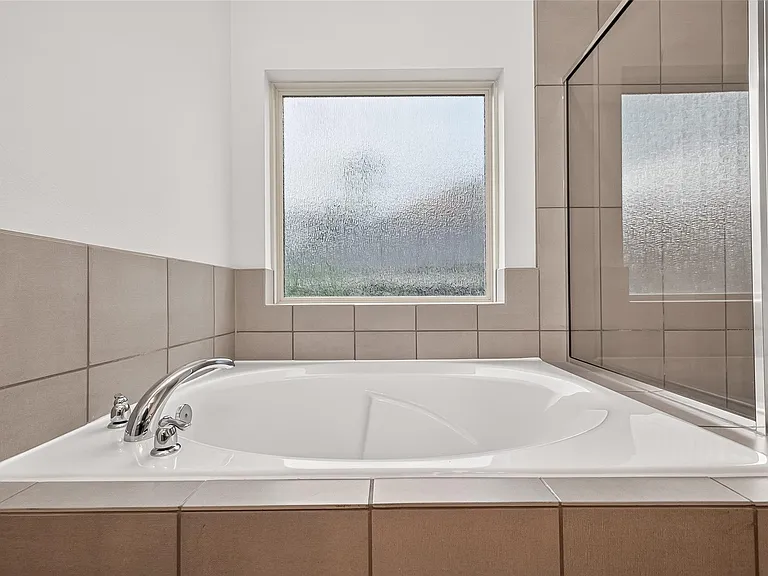 30359 Limber Pines Dr — Photo 37