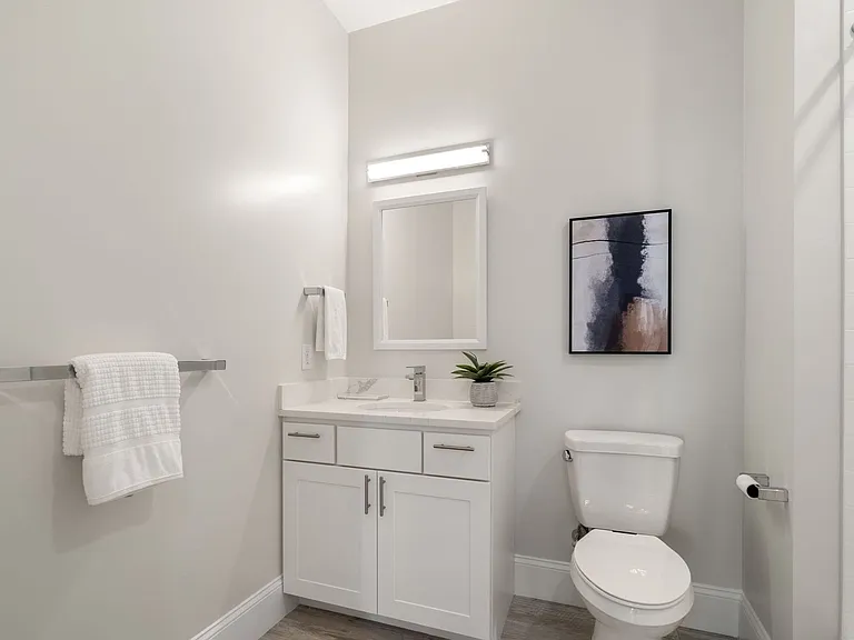 The Brook Luxury Apartments of Cambridge — Photo 10