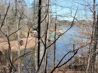 30 Meadow Ln, Wedowee, AL 36278