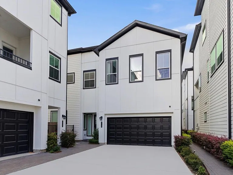 2718 Grand Fountains Dr #H — Photo 2