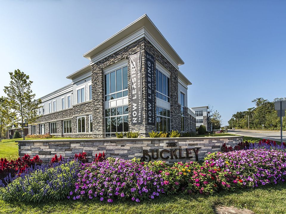 Front Entrance View