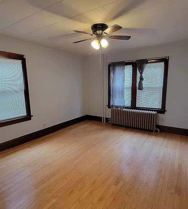 1st image of 430 5th St SW #1