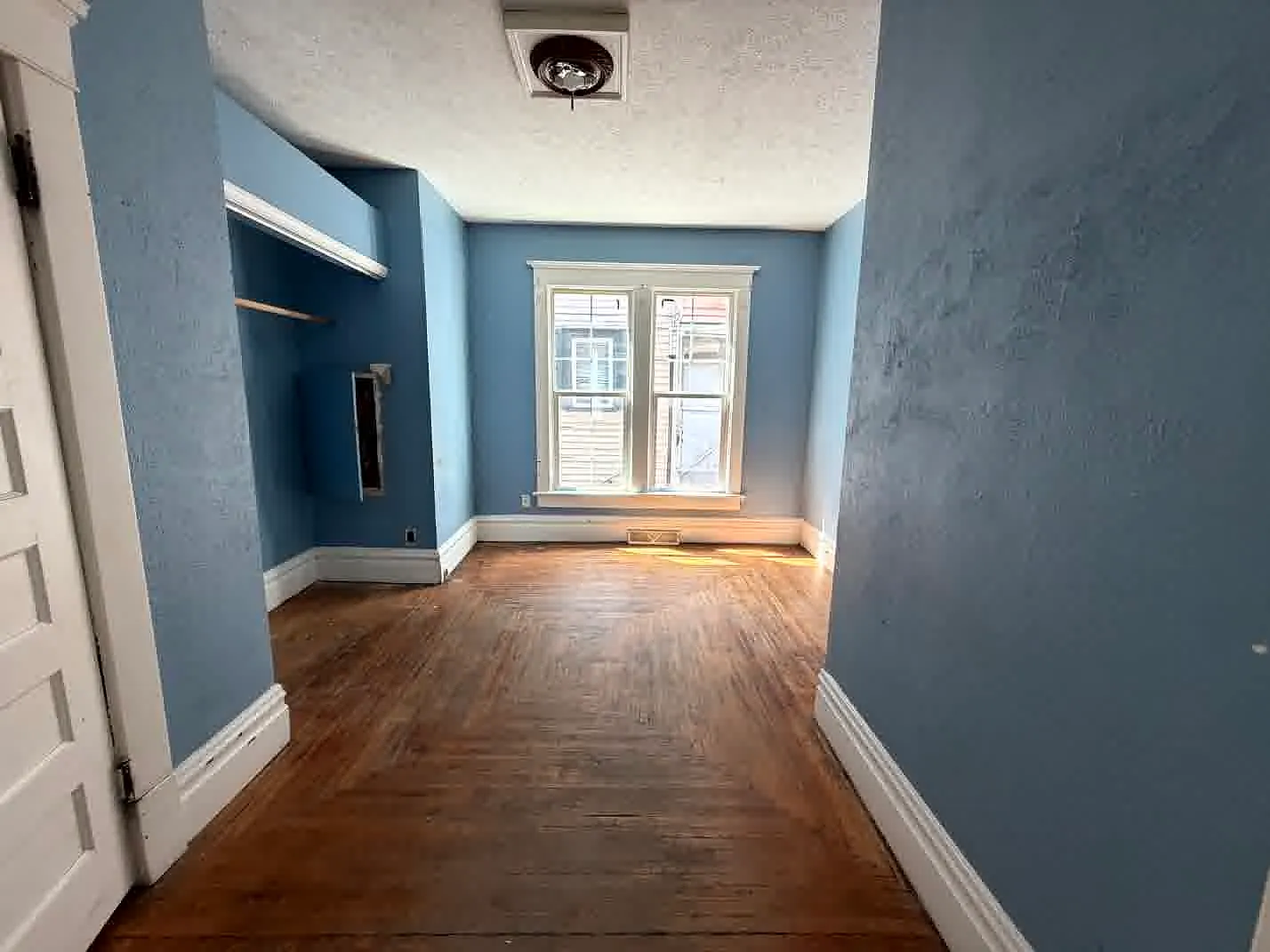 520 W Marion St — Photo 4