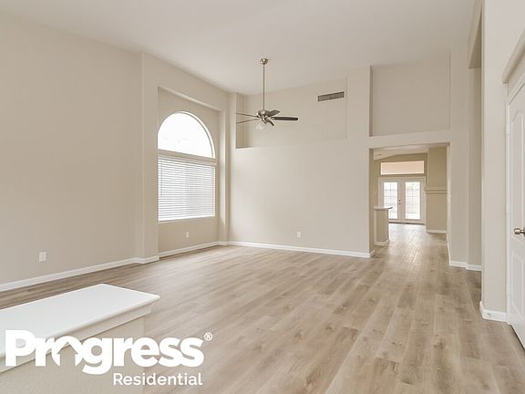 3rd image of 1563 Tangerine Rose Dr