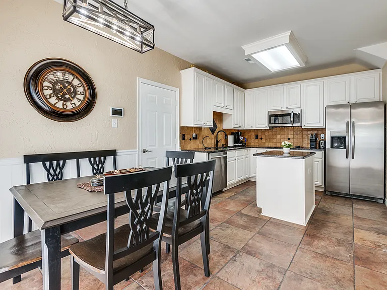 Flatstone Ct — Photo 15