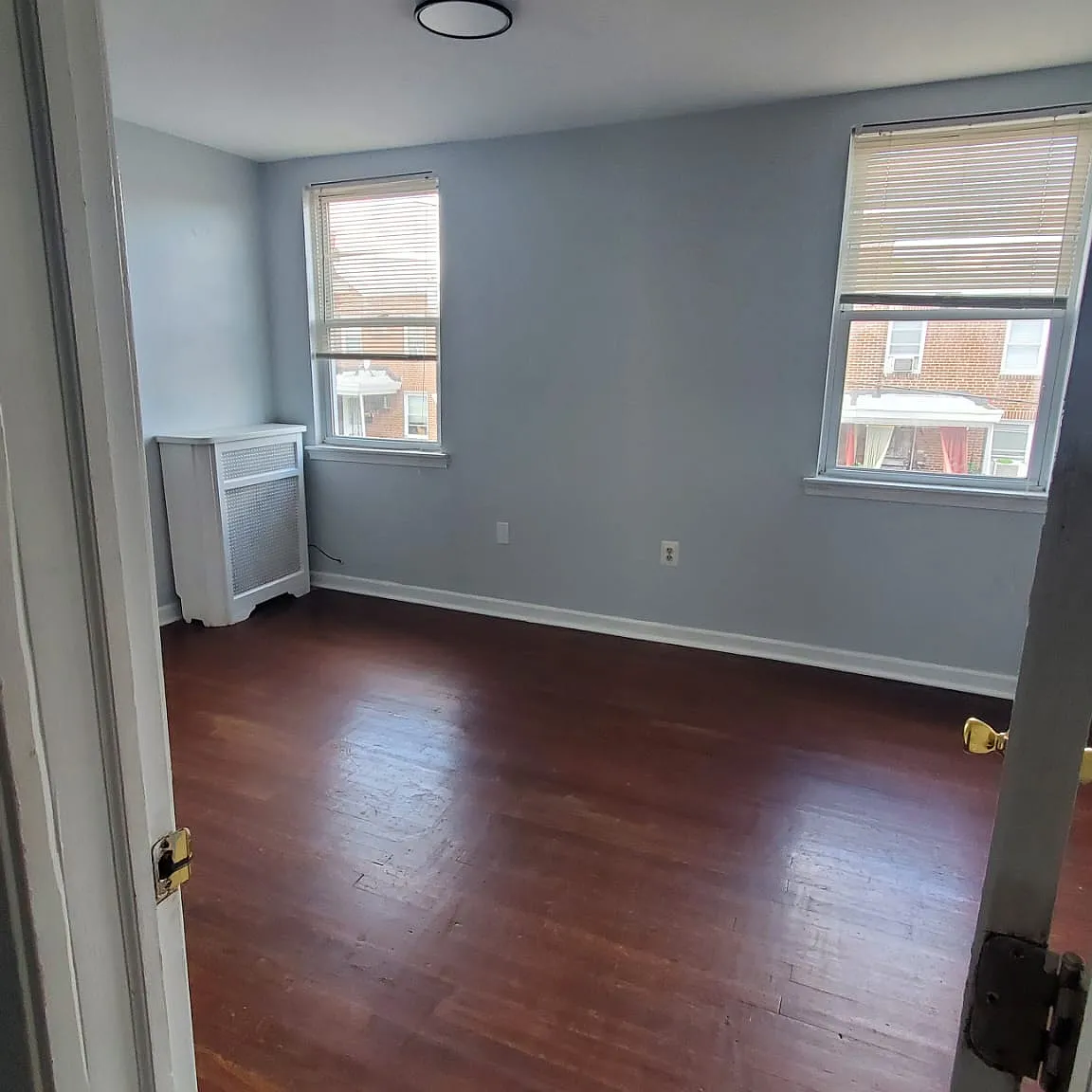 3 bed, 1020 sqft, $1,500 — Photo 2