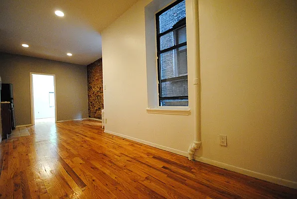 Rented by Bold New York | media 19