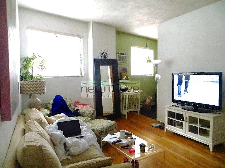 12 Columbus Sq #2 — Photo 25