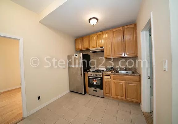 2nd image of 28-02 37th St #1R