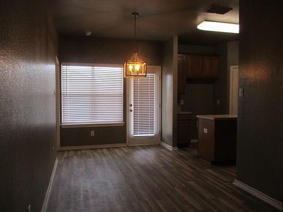 4th image of 1829 Belshire Ct