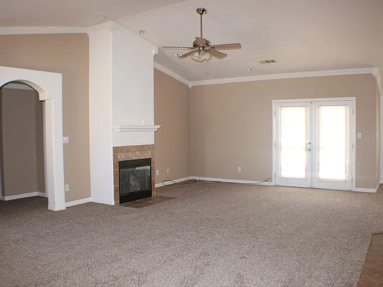 8144 Fernwood Ave — Photo 3
