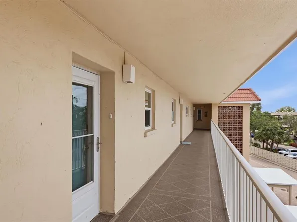 1215 S Portofino Dr APT 406, Sarasota, FL 34242