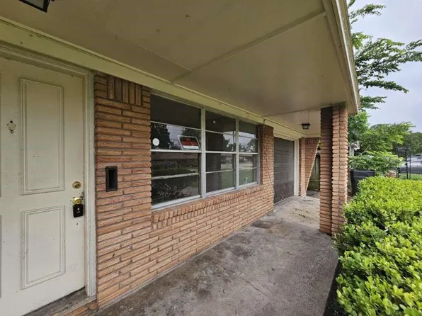 205 W Rittenhouse St, Houston, TX 77076