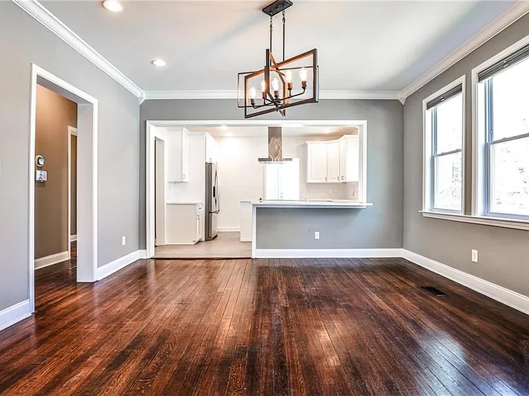 220 Mayson Ave — Photo 8