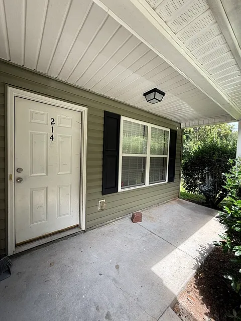 214 W Reedy Fork Rd #214