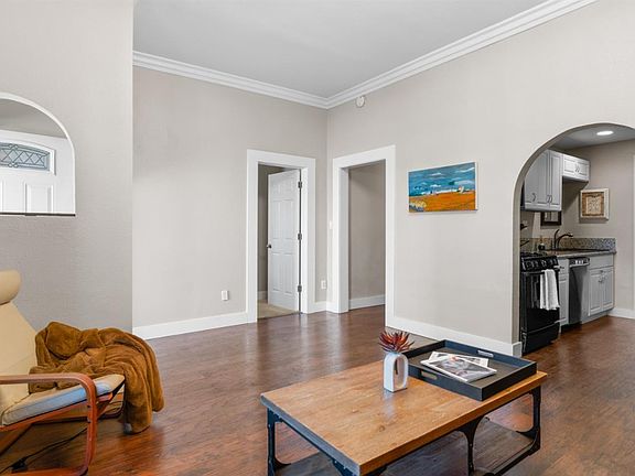 3rd image of 1013 Main Street
