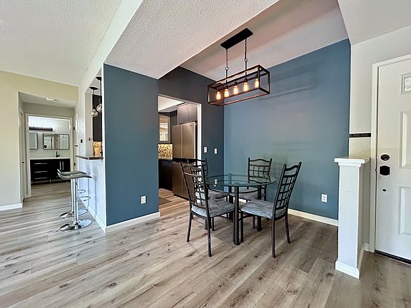 5th image of 24151 Del Monte Dr Unit 341