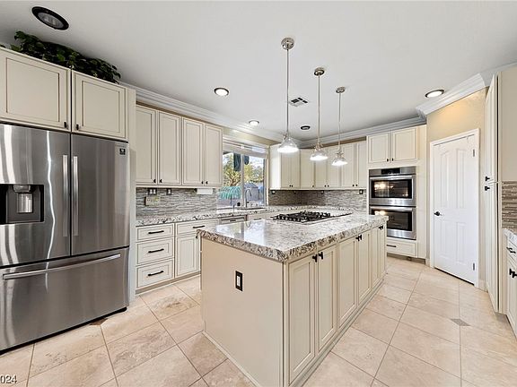 5th image of 10658 Fairfield Ave