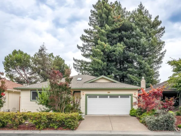 1188 Orchard Street, Healdsburg, CA 95448