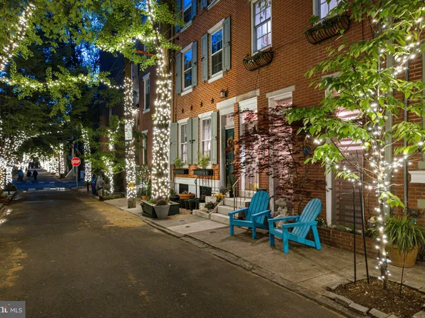 1737 Addison St, Philadelphia, PA 19146